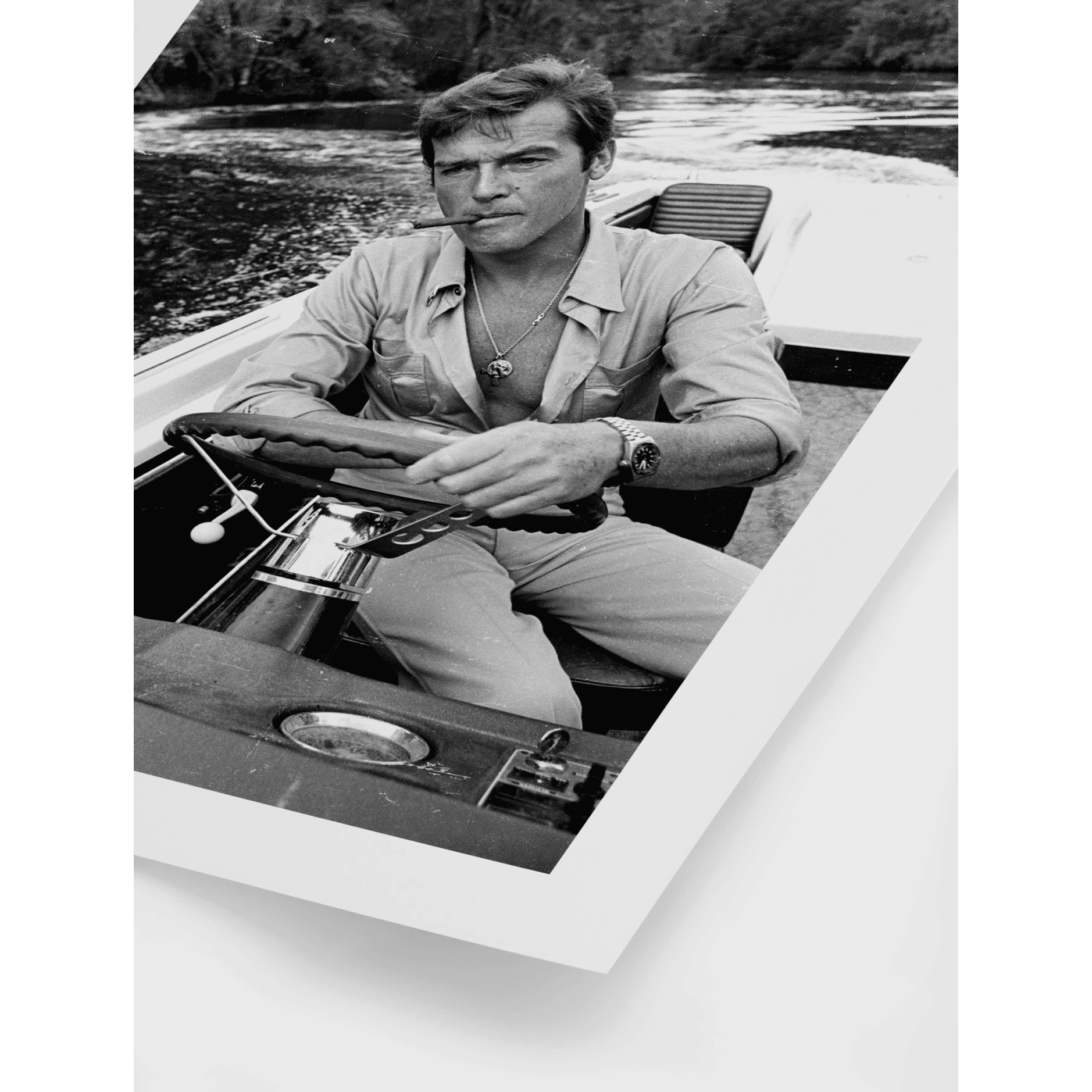 James Bond, Boat Black and White Poster